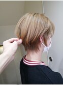 束感ショート