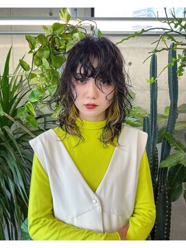 ビューズ オオサカ(VIEWS OSAKA) ニュアンスパーマ＋インナーカラー