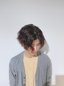 リンダバイネオリーブ 白楽店(Linda by neolive) センターパートツイストスパイラル・束感パーマ