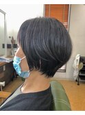 ショートボブ
