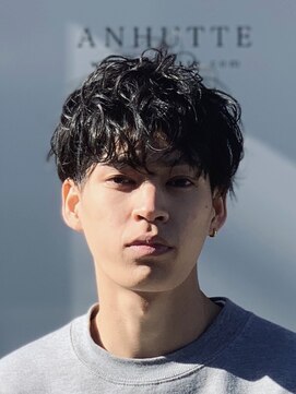 アンヒュッテ(ANHUTTE) くせ毛マッシュ