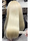 抜きっぱなしブロンドヘアー♪