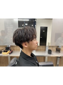 【なんば駅５分】メンズ専門の理容室だから叶うバーバースタイル。トレンドから似合わせまでON/OFF自由自在