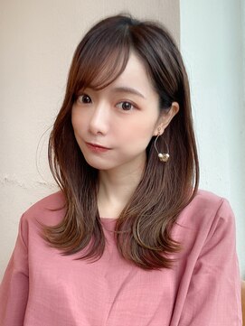 アフロート 大阪(AFLOAT) 【30代流し前髪×くびれレイヤー】で大人可愛い抜け感ヘア◎