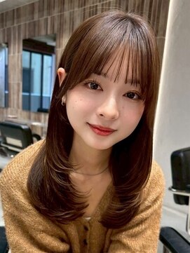 ファルベ(Farbe) 黒髪/オリーブグレー/小顔/ココアベージュ