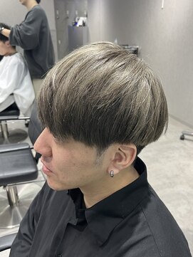 テクト バイアッシュ 吉祥寺店(Tect by Ash) ツーブロック刈り上げ重めマッシュメンズブリーチグレージュ