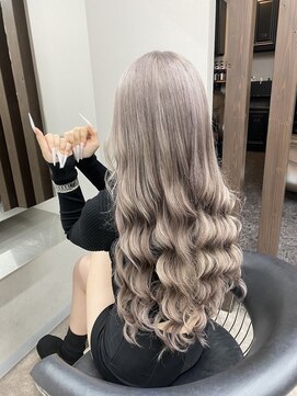 エミーバイモアムー(Emmie byMoremuu) 埼玉YU-TA グレージュ