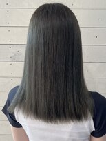 ルノン フィージュ(LUNON fieju)&nbsp;黒髪クラゲヘアーオリーブグレー小顔ココアベージュ