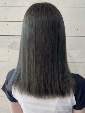 ルノン フィージュ(LUNON fieju) 黒髪クラゲヘアーオリーブグレー小顔ココアベージュ
