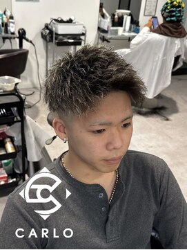 カルロイースタイル(CARLO e-style) ジェットモヒカン／ツイストパーマ／メッシュ
