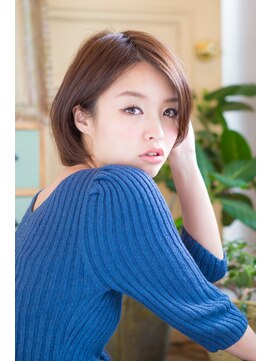 タイズ(ties) スタイリングが簡単 大人小顔耳掛けナチュラルショート