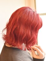 ヘアーエポック(hair epoque) チェリーレッドで個性的に!前下がり切りっぱなし外ハネボブディ