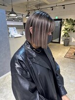 メリー オオサカ(Merly Osaka)&nbsp;オシャレ！カッコいい！mini bob balayage_smoke ash_