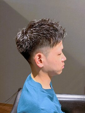 ビーダンディー(Bee dandy) ビジネスツーブロック ベリーショート かき上げアップバング