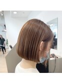 まとまるボブ ハイライトカラー 縮毛矯正ボブ 前下がり