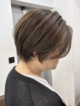 ハーツ(Heart's) 白髪ぼかし×ショートヘア