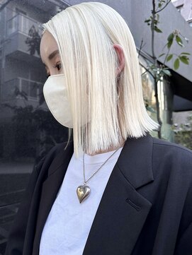 ヌエン 渋谷(NU/EN) 春のトレンド外国人風抜きっぱなしブリーチに切りっぱなしボブ