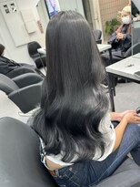 ペレ 栄 アネックス(PELE栄ANNEX) 韓国 くびれロング レイヤー ワンホンヘア 小顔前髪