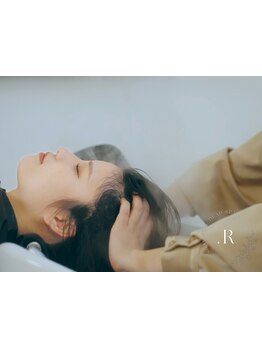 【頭浸浴導入】完全個室×マンツーマンで叶う贅沢時間。周りを気にせずに寛げるサロンタイムを◇