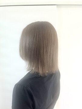 イロアイ(iro I) ミルクティーベージュ