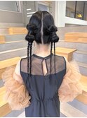 タイトツインリボンヘア