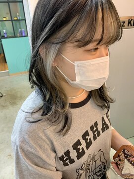 キューズ クラブ(cuz KLUB) 【cuzKLUB】ミディアムレイヤー×コントラストカラー◎池袋