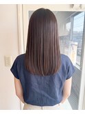 上品な艶髪まとまりセミロングストレートスタイル髪質改善艶感