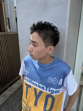 バーチ バイ クロップエス(BIRCH by crop es)&nbsp;短髪×ピンパーマ｜直毛でも動きが出るメンズヘア