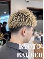 バーバーショップテト(barber shop tete)&nbsp;【金髪】テーパーフェード/アップバング/メンズショート