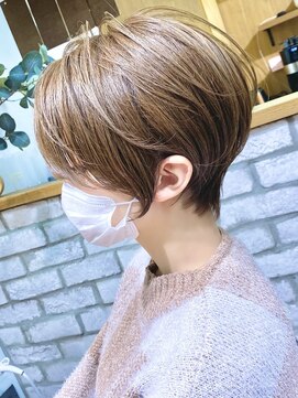 マグ ギンザ(mag ginza) アッシュベージュ/前髪長めショートボブ/ クールショート/柴