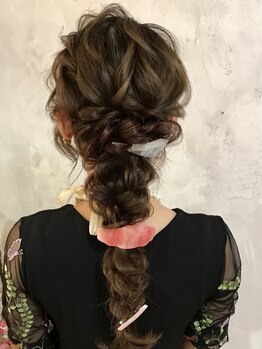 [高田馬場/ヘアセット\3850]特別な日はプロの技で華やかに♪崩れにくいセットで可愛さUP☆