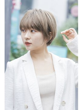 ガーデン タチカワ(garden tachikawa) 20代30代大人かわいい耳掛けショート×ハイライトべージュ