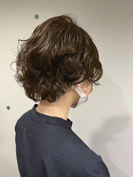 ウィーク 梅田(UiiC) ショート▲ニュアンスパーマで大人可愛く　uiic umeda 中沢恵理