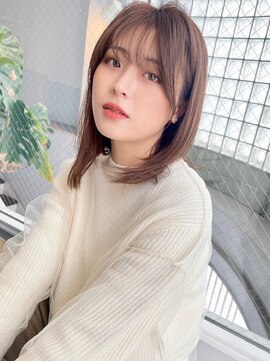 ミリア(MILIA) 大人可愛い30代40代50代小顔ウルフレイヤーミディアムボブ
