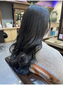 インナーカラーブルー×レイヤーカット/30代/40代/50代