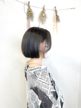 トリニティ 本厚木(trinity) ミニボブインナーミルクティー顔周りレイヤー本厚木