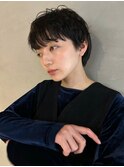 黒髪ショートパーマ
