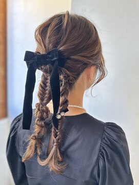 レガロ(REGALO RESORT) エグチ】変形ローツインアレンジ