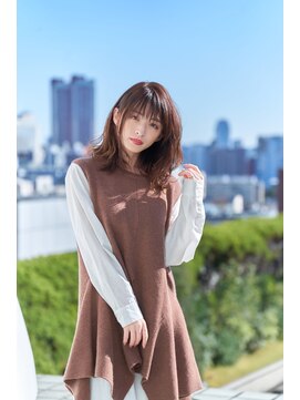 ラル(Lull) くびれ 抜け感　レイヤーカット　ミディアム