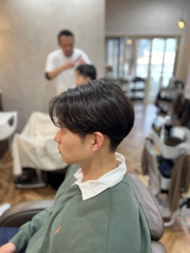 アンカー(ANCHOR) MEN’S HAIR/波巻きツイストスパイラル/リバースセンターパート