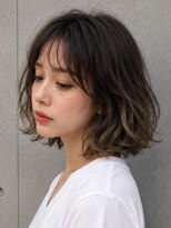 トゥルートラスト 和戸店(True Trust)&nbsp;ミディアム ゆるふわボブ インナーカラー シースルーバング