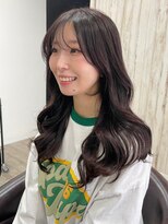 カミエ(kamie)&nbsp;グレージュロングで叶える大人っぽい雰囲気×毛先まで潤う仕上が