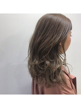 アッド バイ ケーツー(add by K-two) ハイライトくすみベージュ/心斎橋&難波&堀江&新町