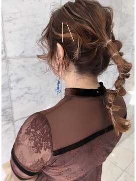 ティル(till) 【till_emi】ねじねじポニーテール２