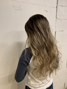 シャンティー(shanti) ハイライトグラデーション+ベージュ