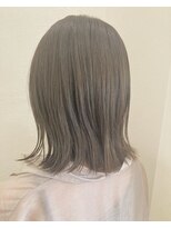 モルニ(MORNI)&nbsp;グレージュ_マロンベージュ Aラインボブ かきあげ