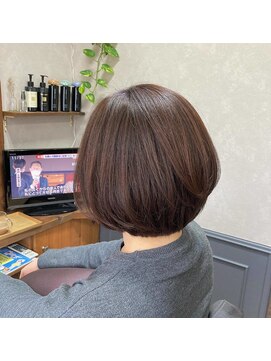 カミケン 清明店(kamiken.) さらツヤ前下がりショートボブ大人ナチュラル【カミケン清明店】