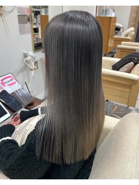 ブティック(boutique) シルバーシャドウルーツ