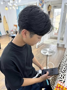 ユイマァルスロウ(YUIMARL SLOW) “中華ヘア”