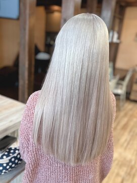 モアムー(Moremuu) ホワイトベージュ